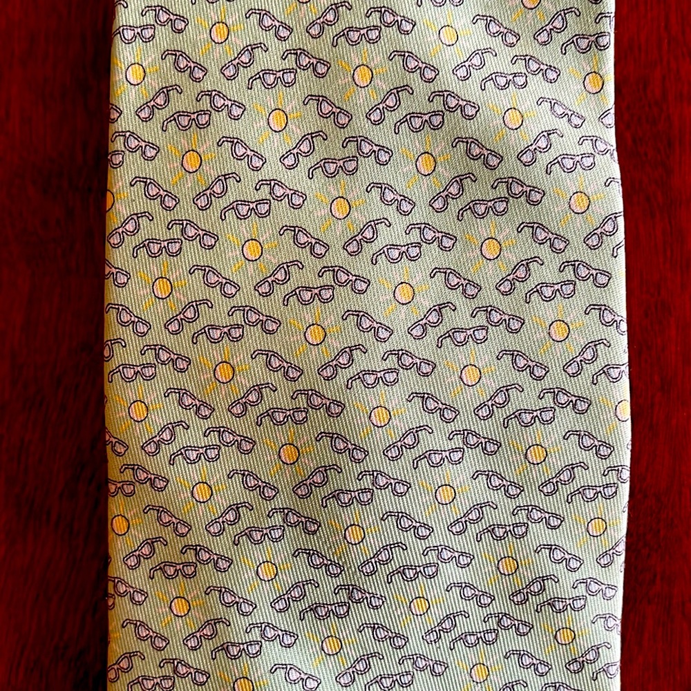 Vineyard Vines silk tie - shades and sunshine